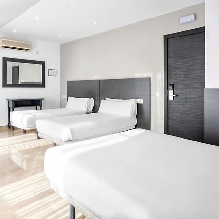 Hotel Victoria Valdemoro Exteriér fotografie