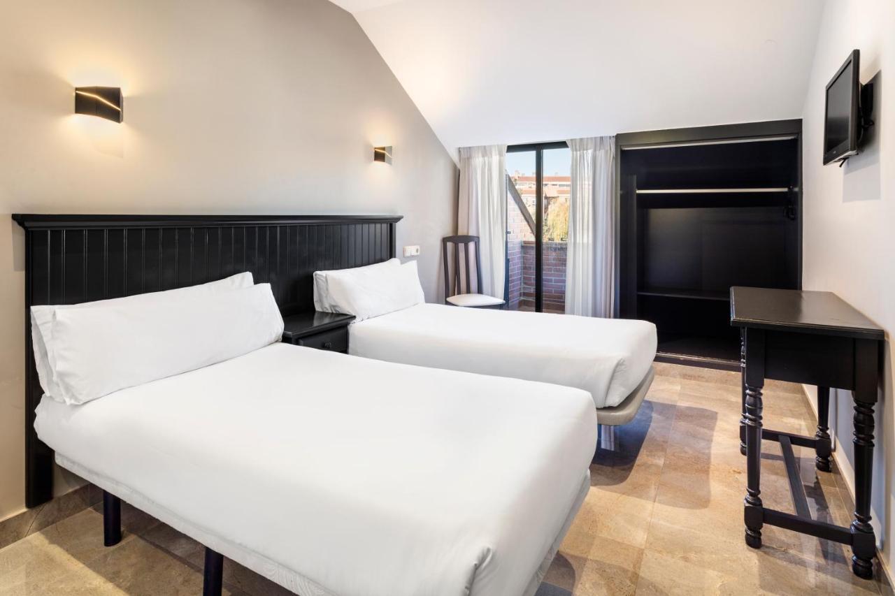 Hotel Victoria Valdemoro Exteriér fotografie