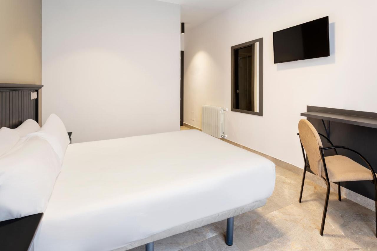 Hotel Victoria Valdemoro Exteriér fotografie