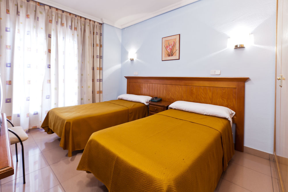 Hotel Victoria Valdemoro Exteriér fotografie