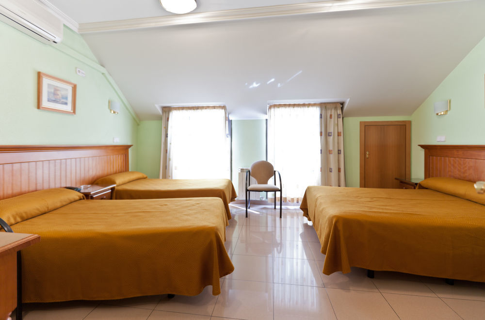 Hotel Victoria Valdemoro Exteriér fotografie